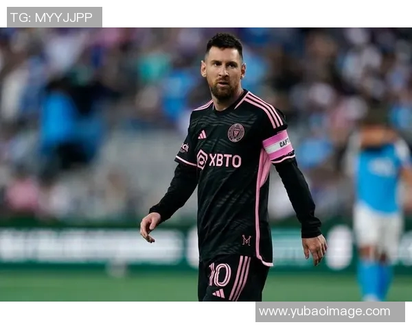 梅西足球明星的腹肌训练揭秘与健身秘诀分享