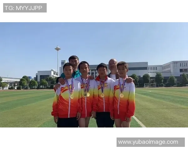 男明星亲授篮球技巧女明星挑战运动魅力展现别样风采